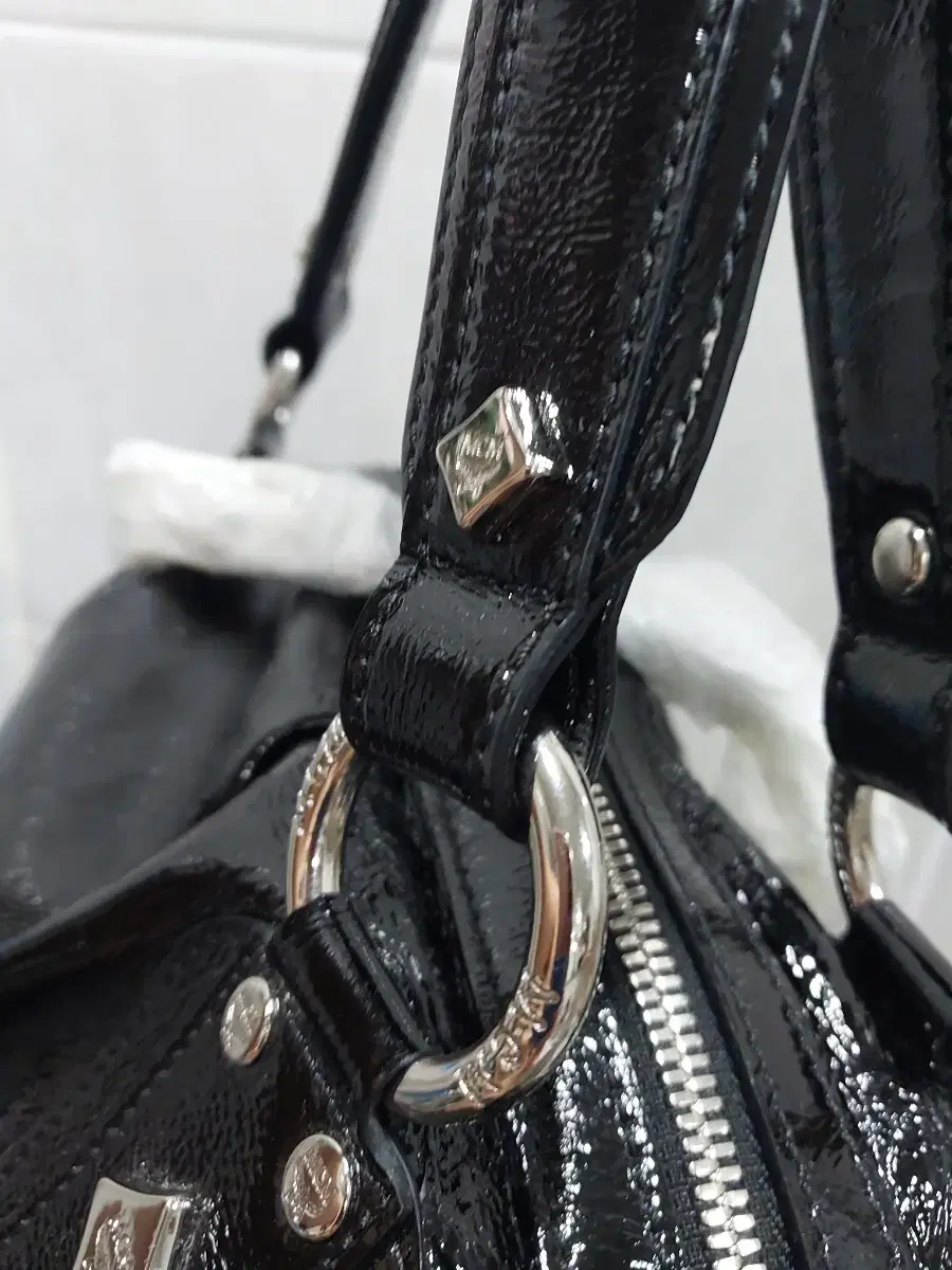 thumbnail-5